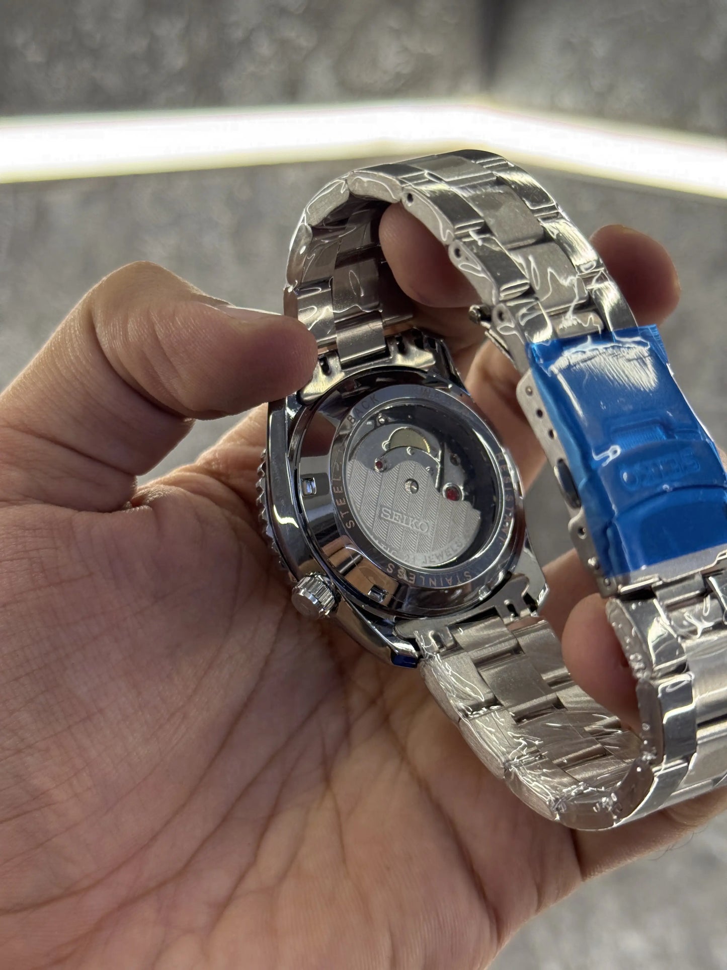 Seiko Prospex GMT Dark Depths 069