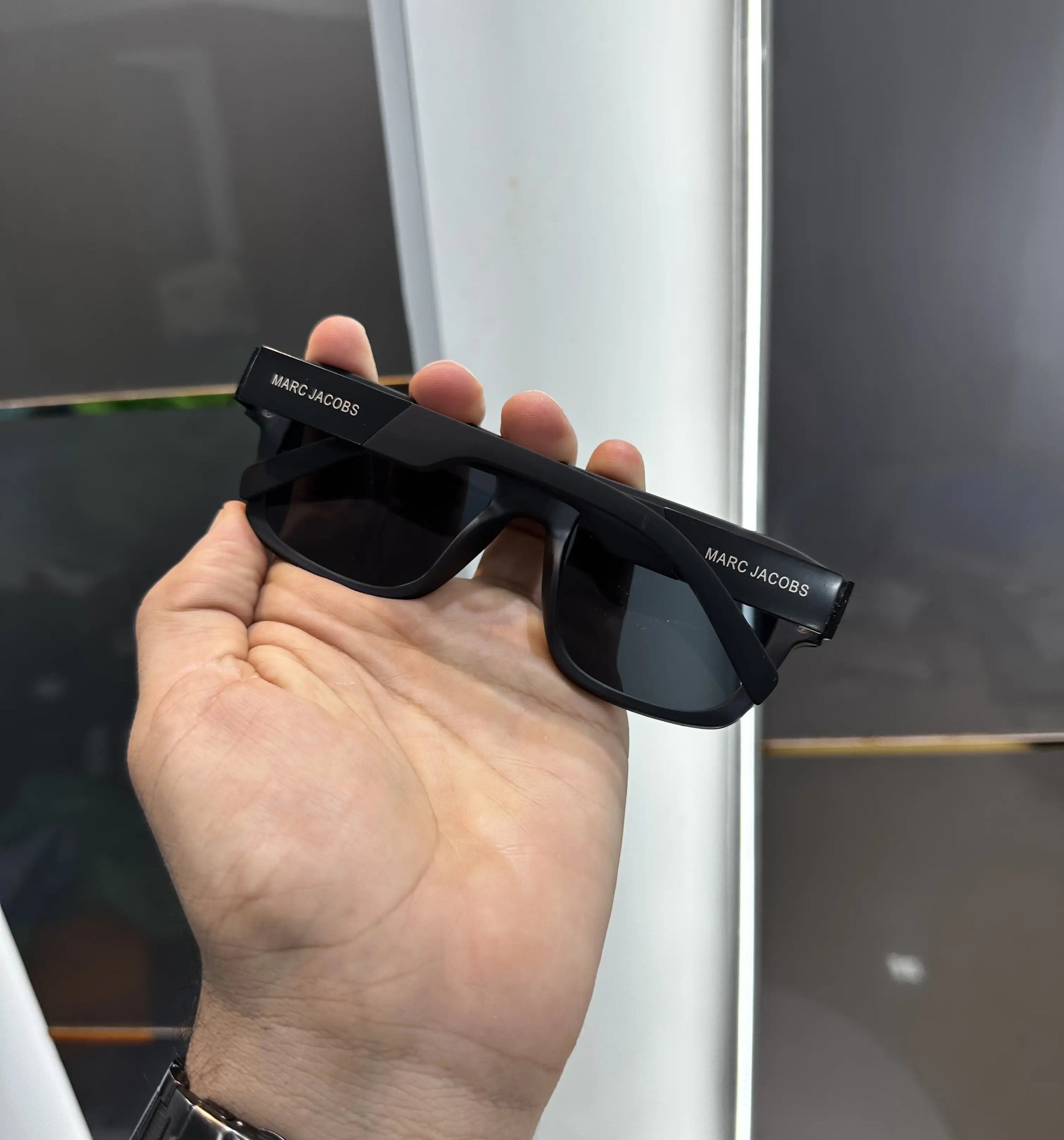 Marc Jacobs All Black Premium Shades 1004