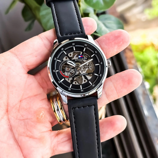 TOMMY_AUTO_LEATHER