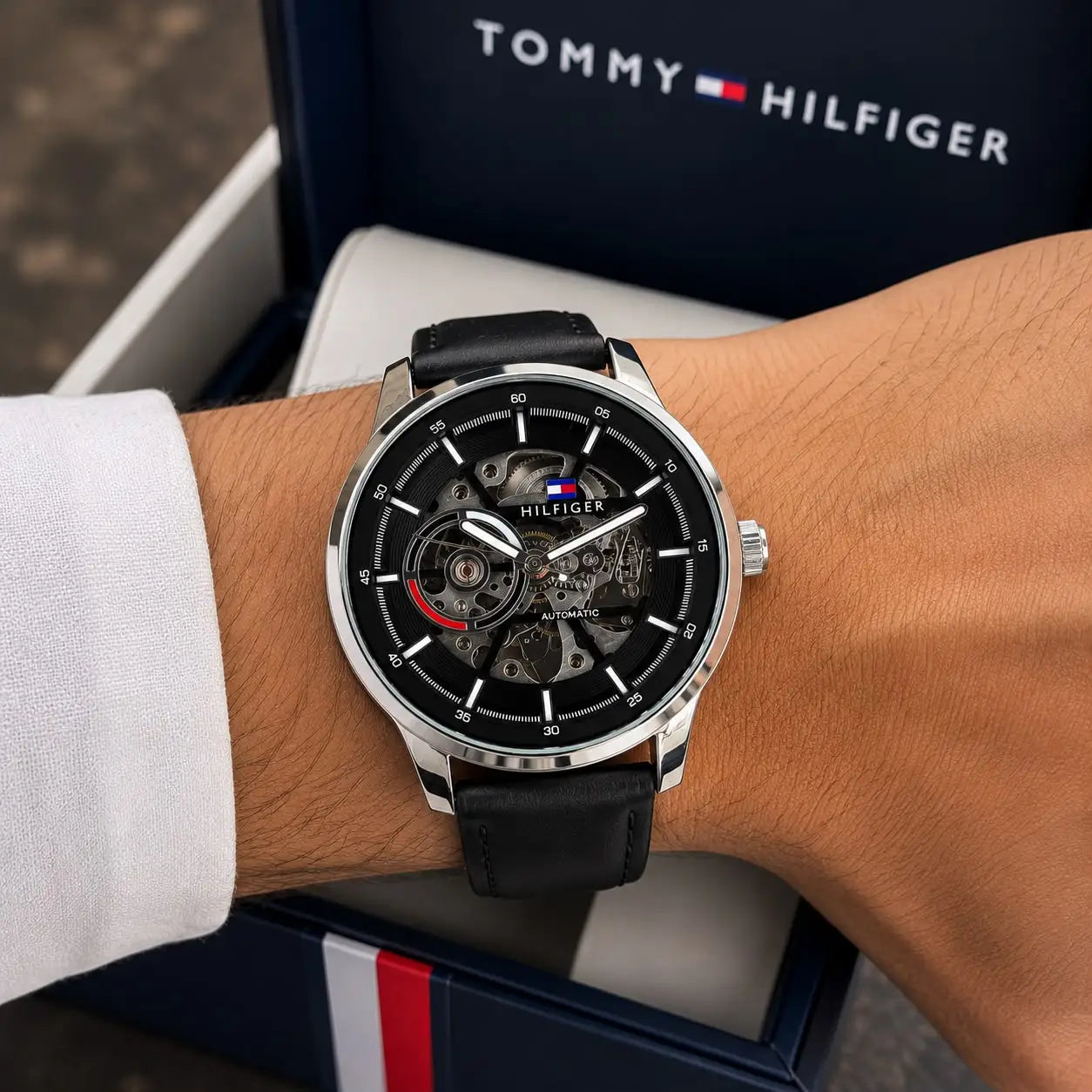 TOMMY_AUTO_LEATHER