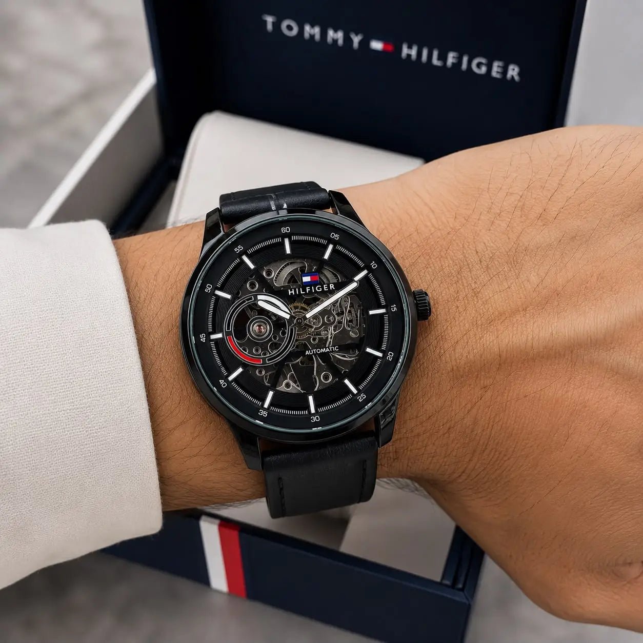 TOMMY_AUTO_LEATHER