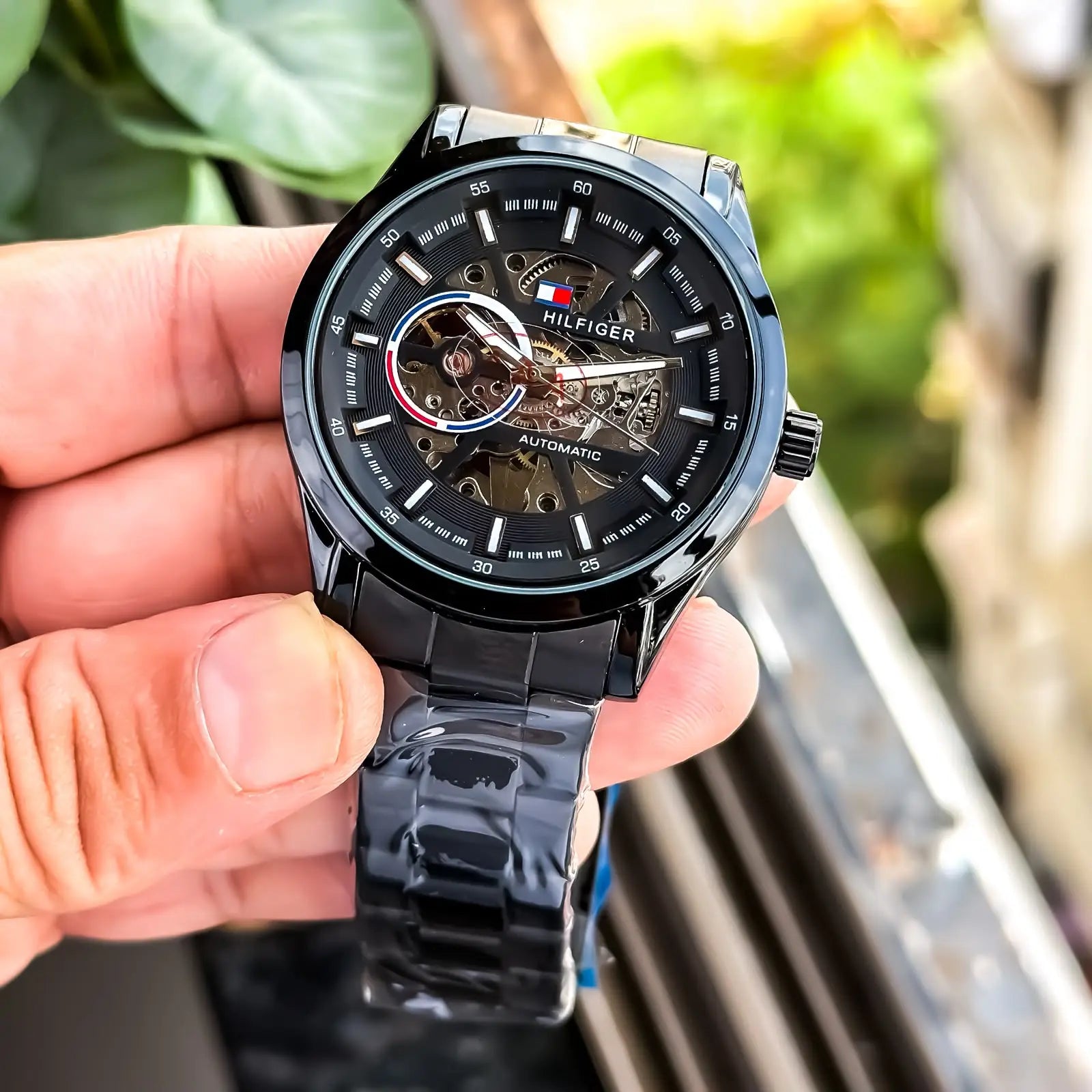 TOMMY_AUTO_FULL_BLACK