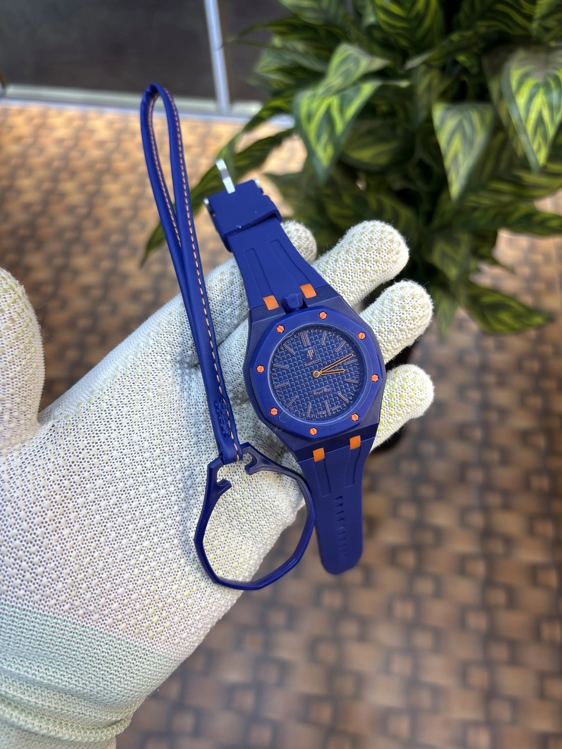 AP X SWATCH ROYAL POP WITH BOX AND SILICON STRAP 