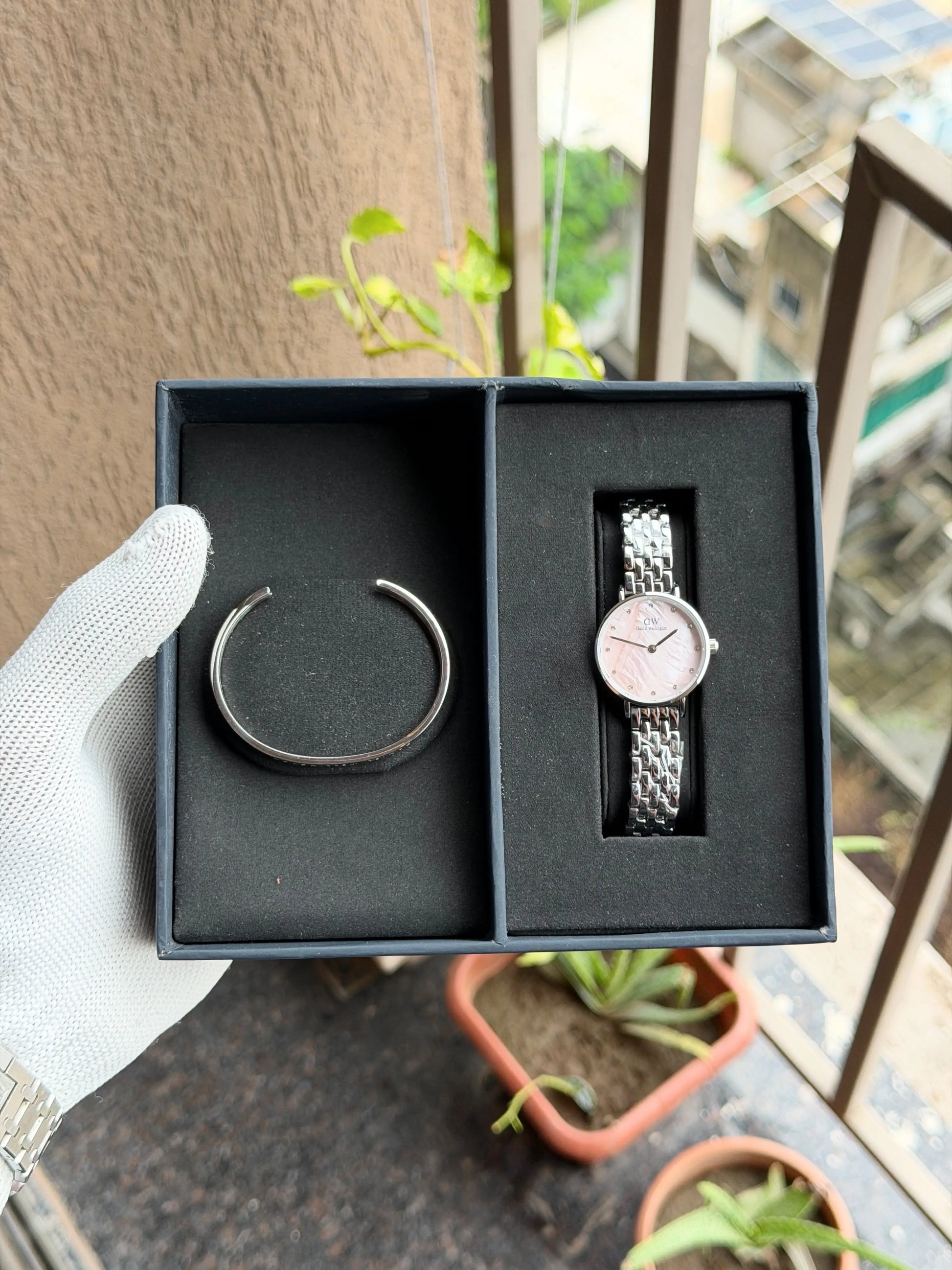 Daniel Wellington Petite Lumine Silver Rose Pink with Classic Silver Bracelet