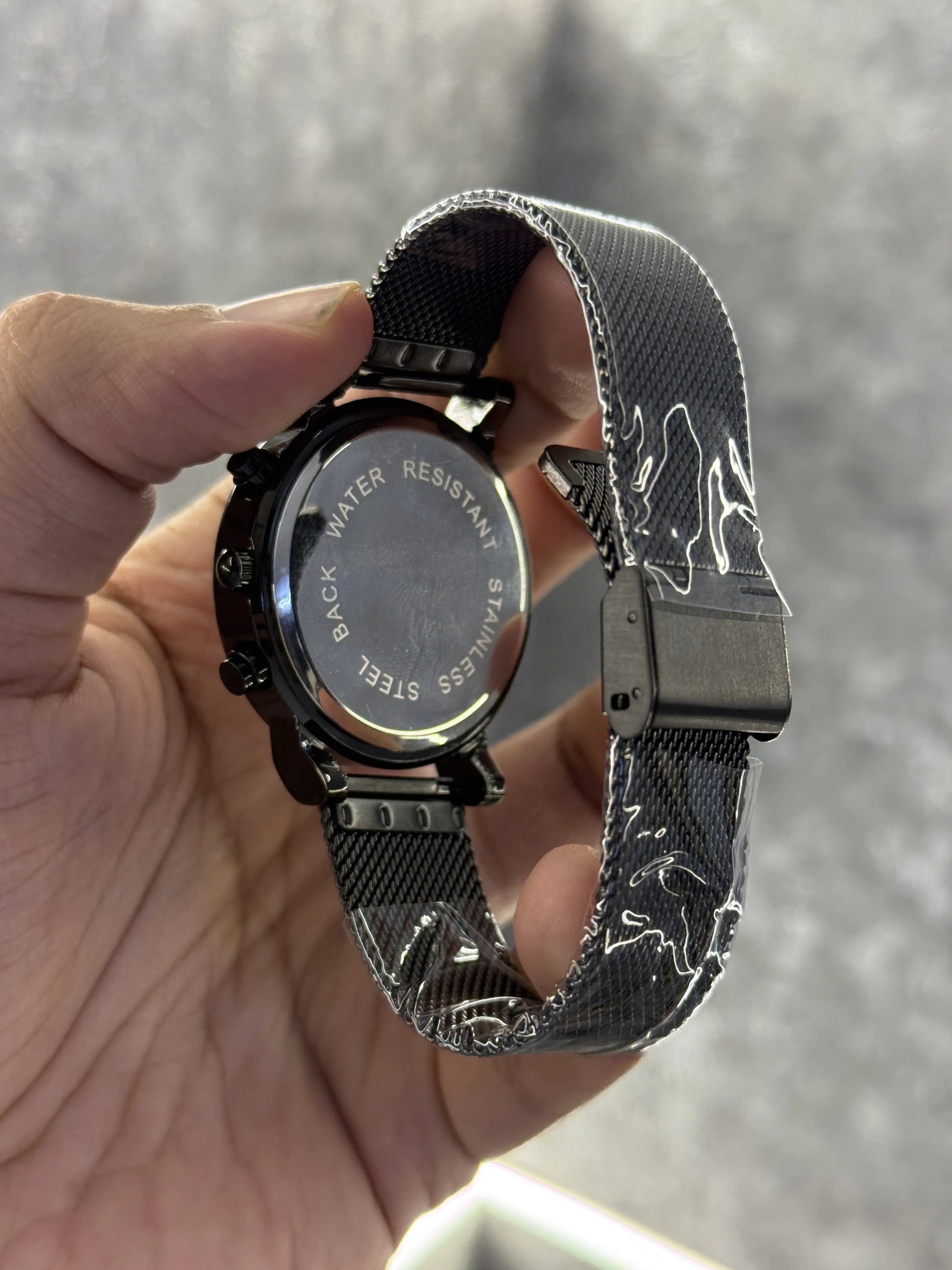 EMPORIO ARMANI Radiates modern (All chrono working)