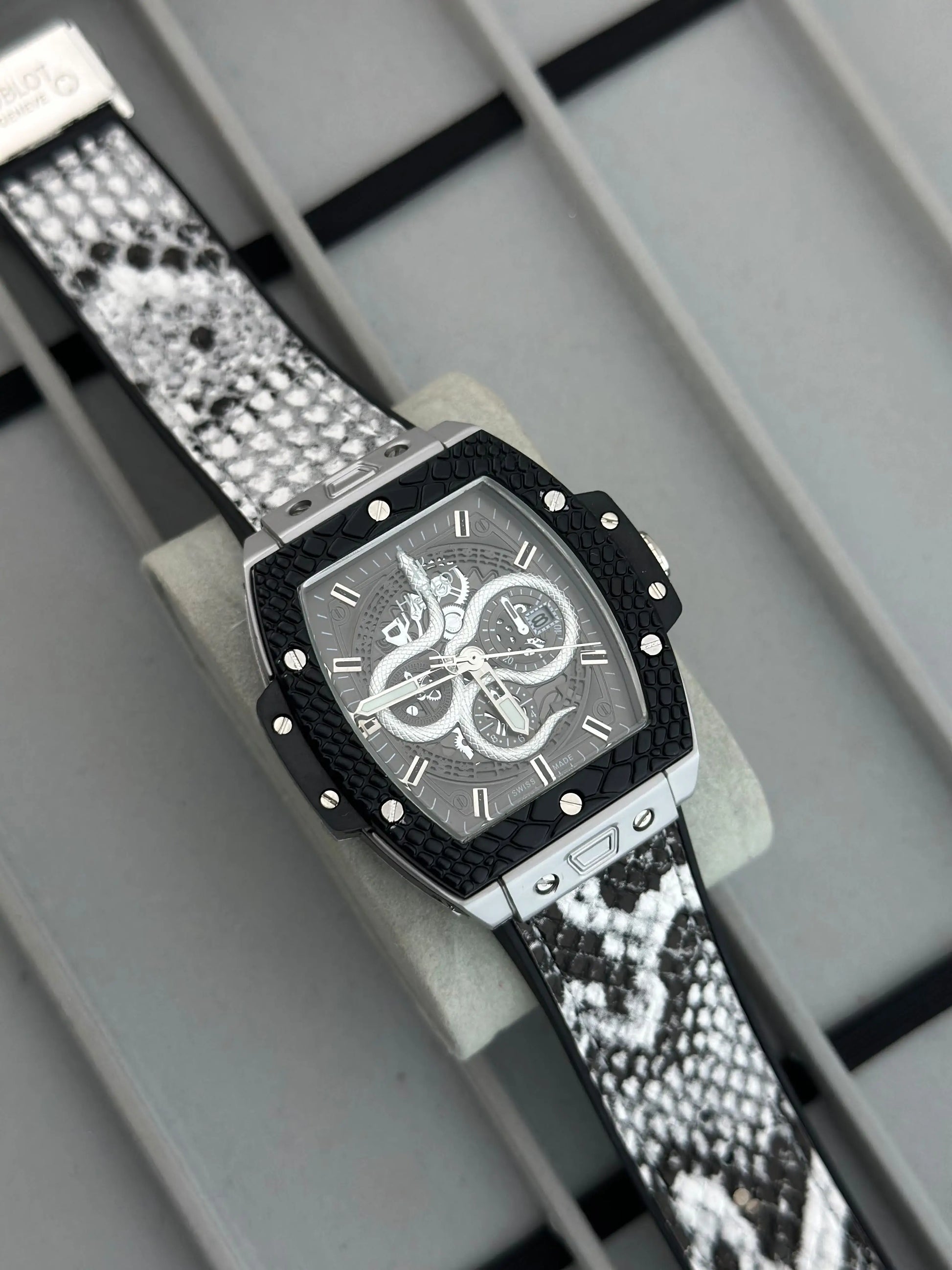 HUBLOT BIG BANG COBRA