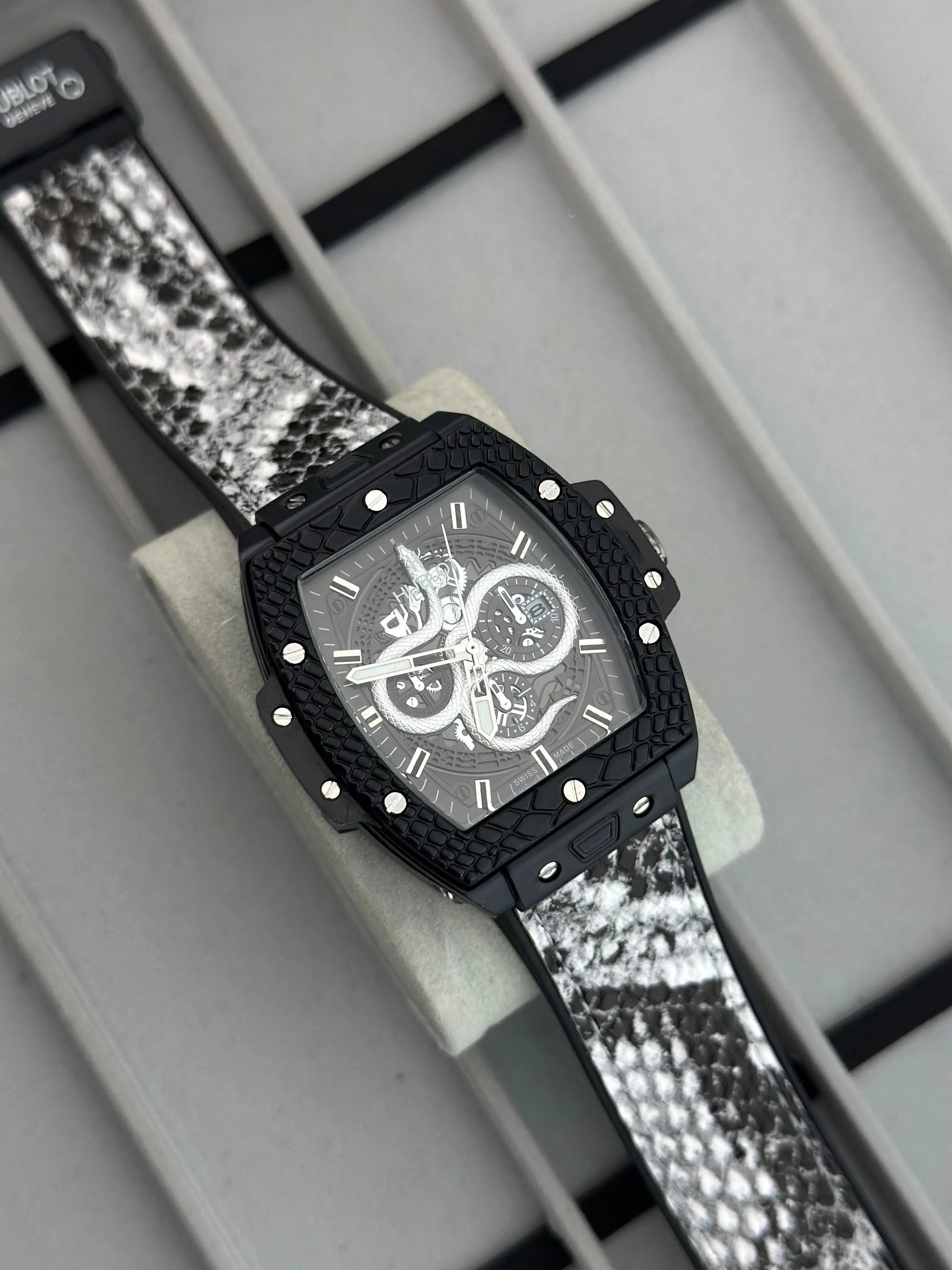HUBLOT BIG BANG COBRA