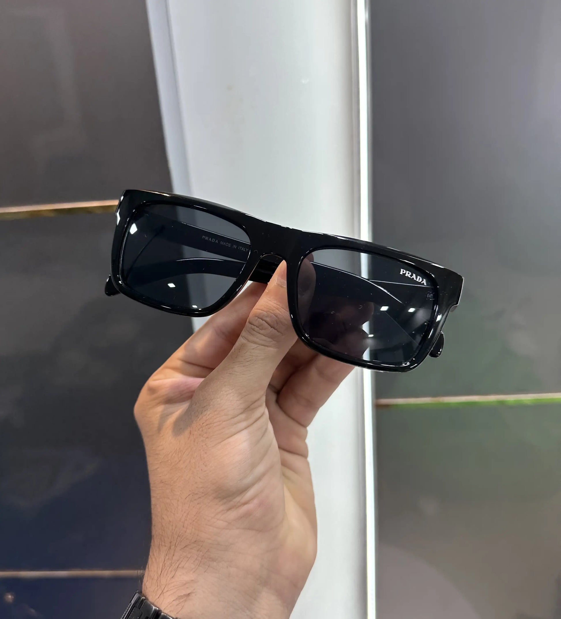 Prad a All Black Premium Shades 11S