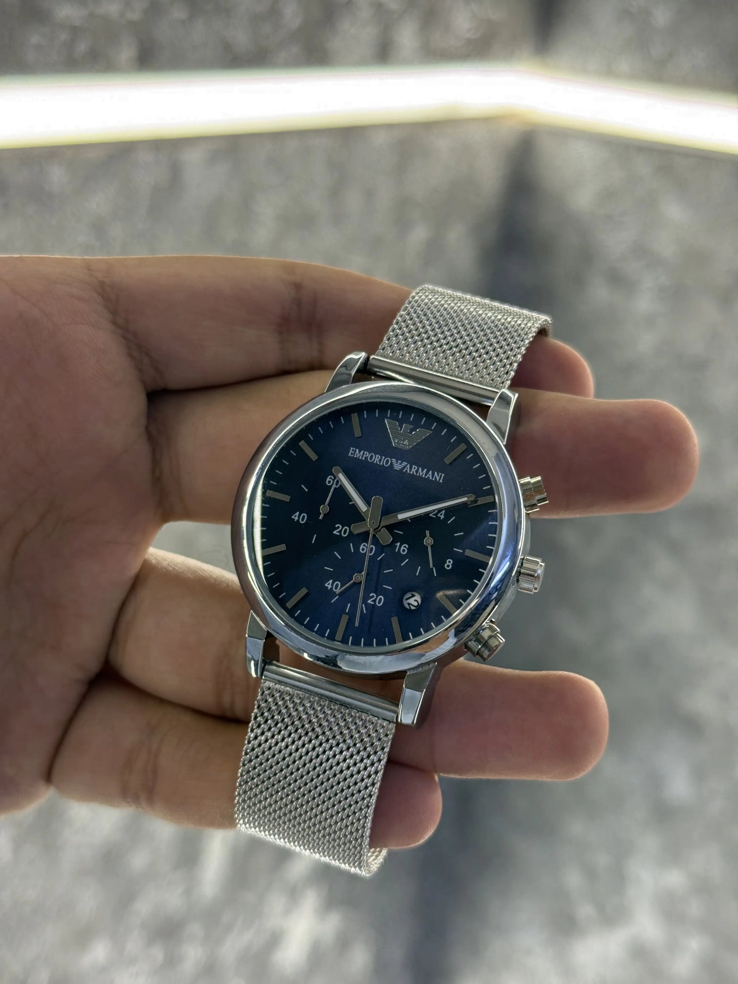 EMPORIO ARMANI Radiates modern (All chrono working)