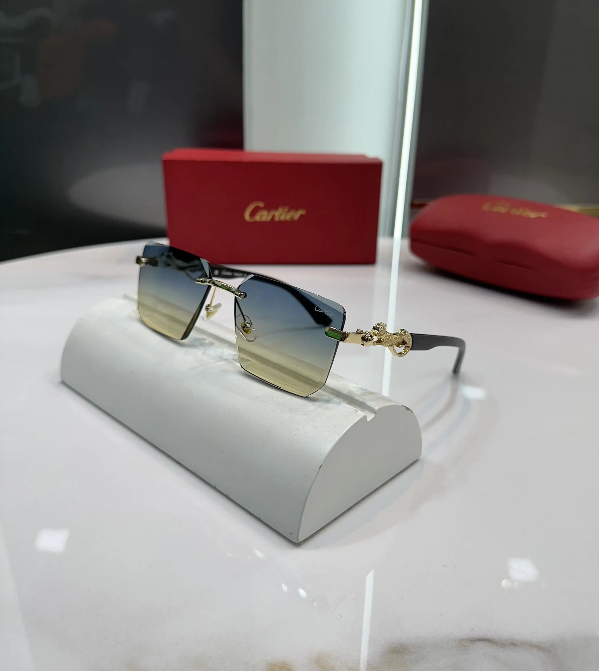 Cartie r Gold Multi Premium Shades 002
