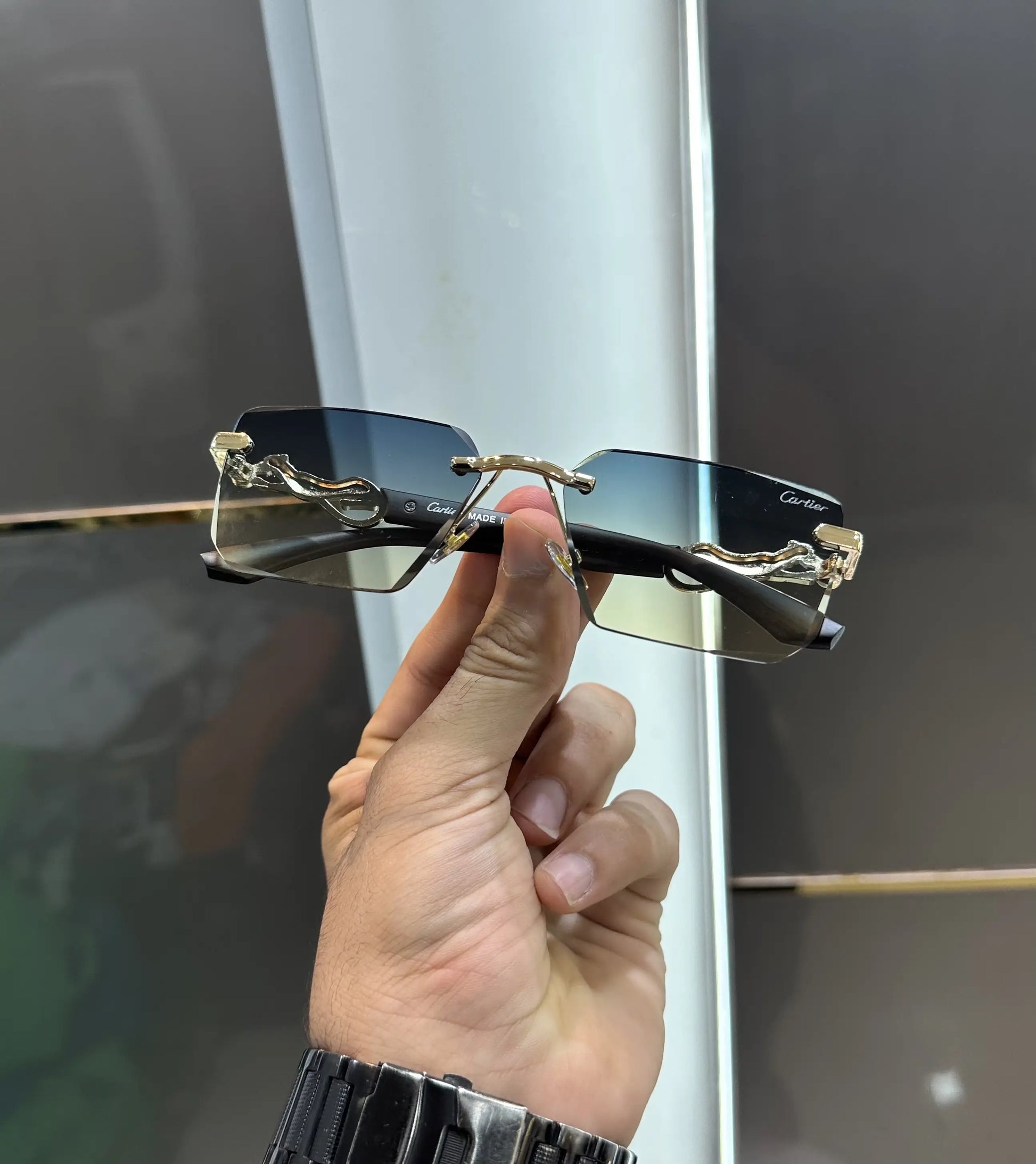 Cartie r Gold Multi Premium Shades 002