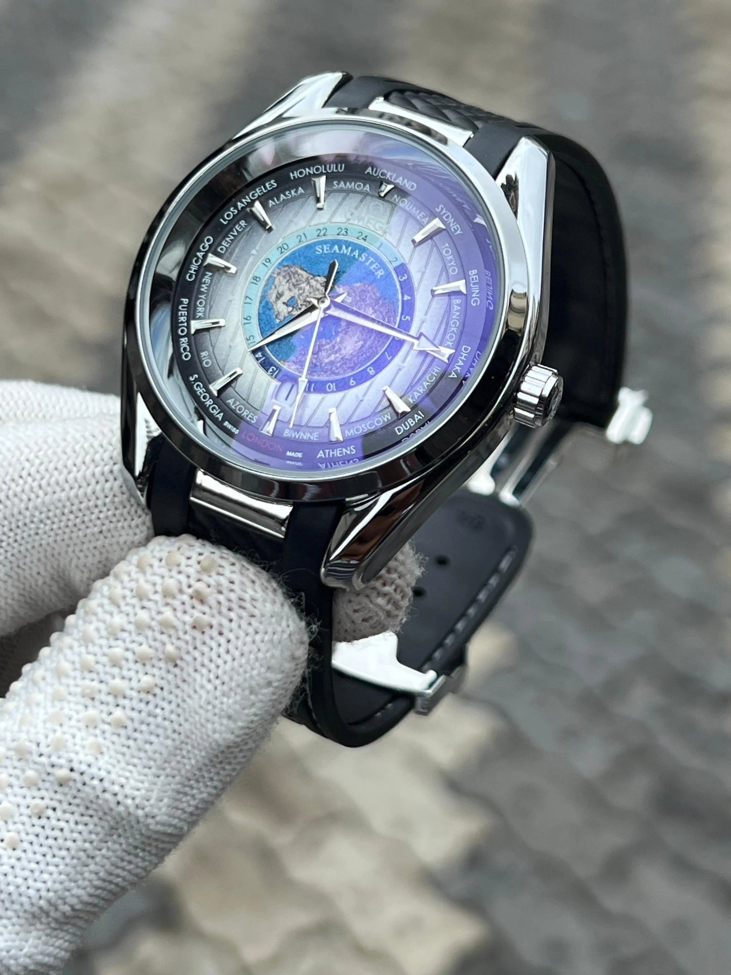 Omega Sea Master World Map Black Back Open Quartz 