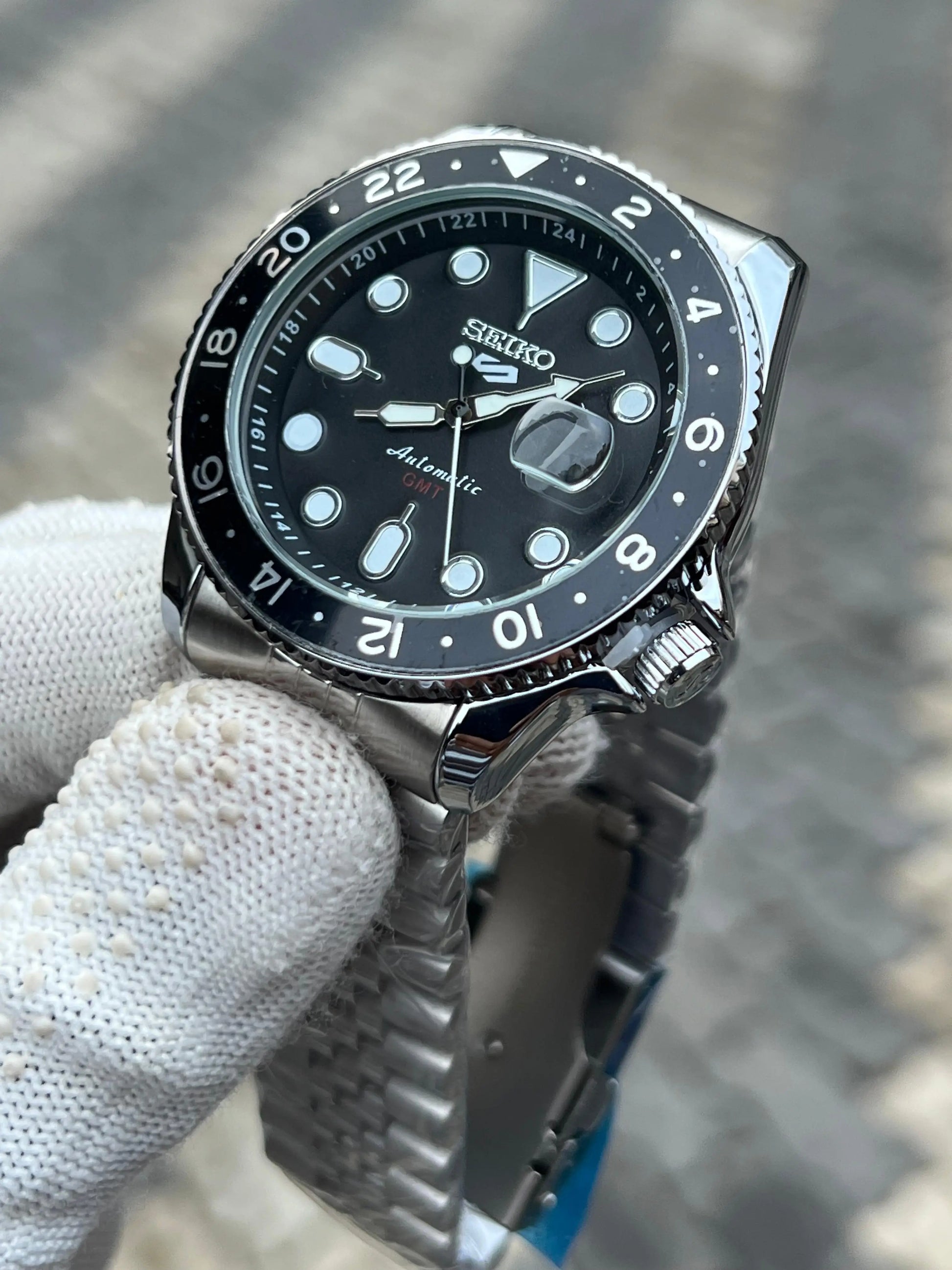 Seiko 5 Sports GMT Quartz Swift Movement Back Open