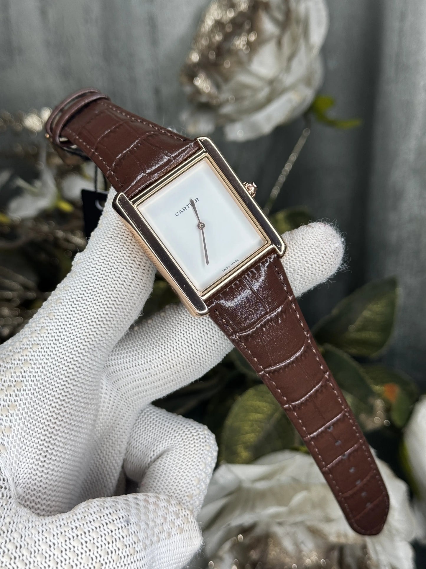 Cartie r Tank Louis Brown White Premium Watch