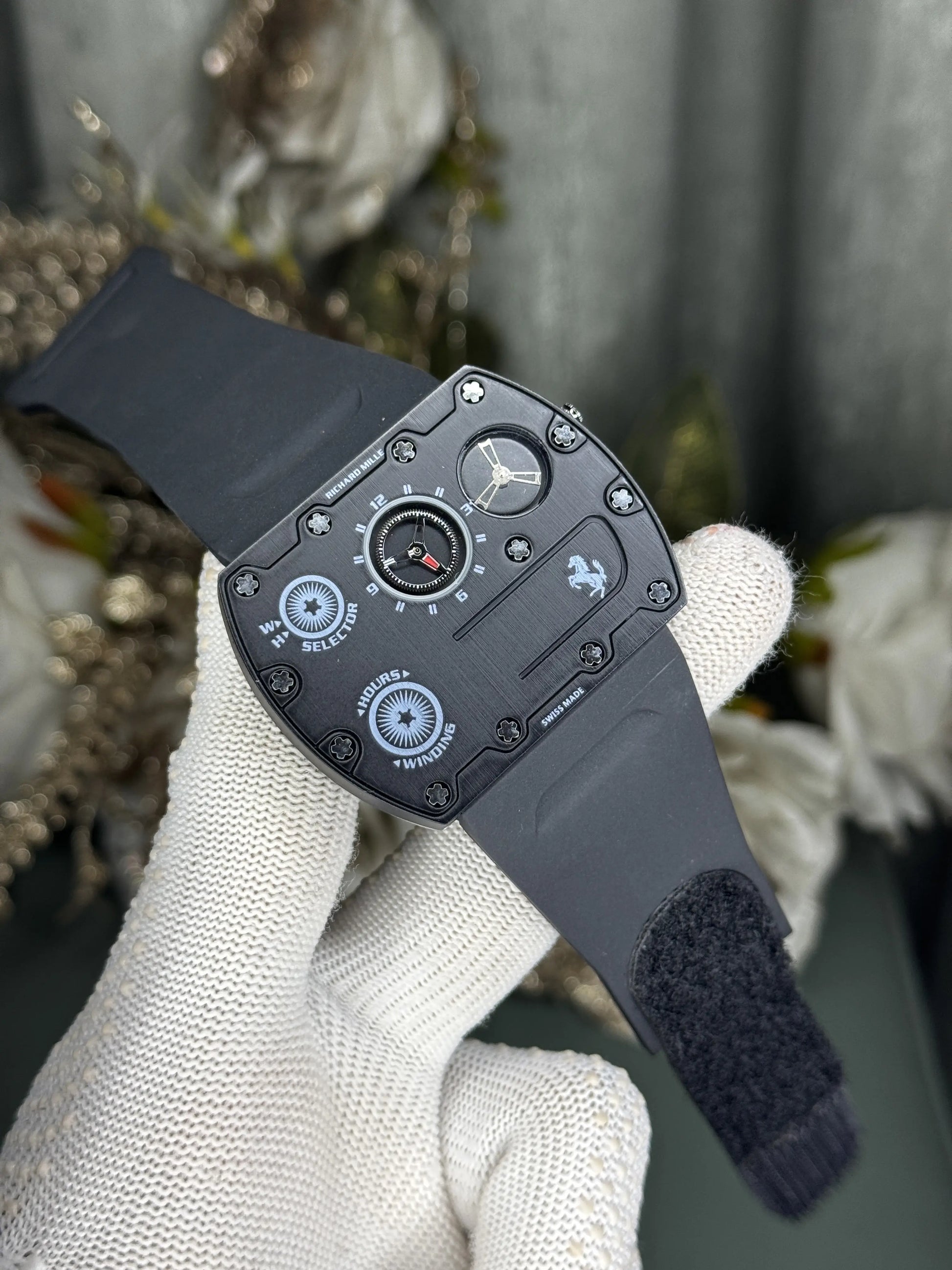 Richard Mill e Ferrar i All Black Premium Watch