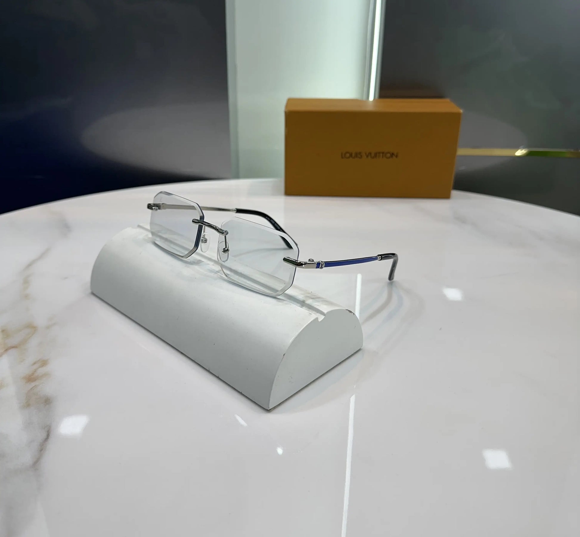 Luois Vuitto n Blue Stick Premium Glasses 1103