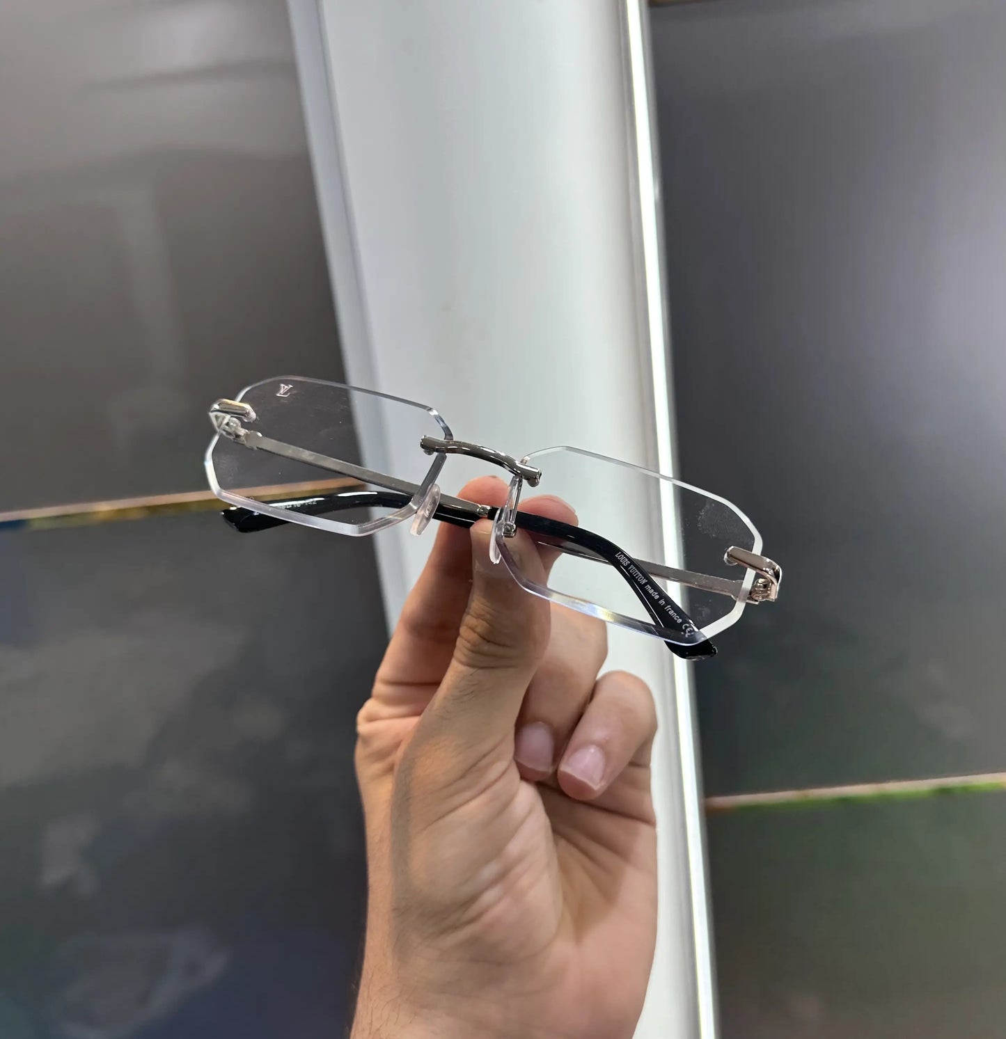 Luois Vuitto n Blue Stick Premium Glasses 1103